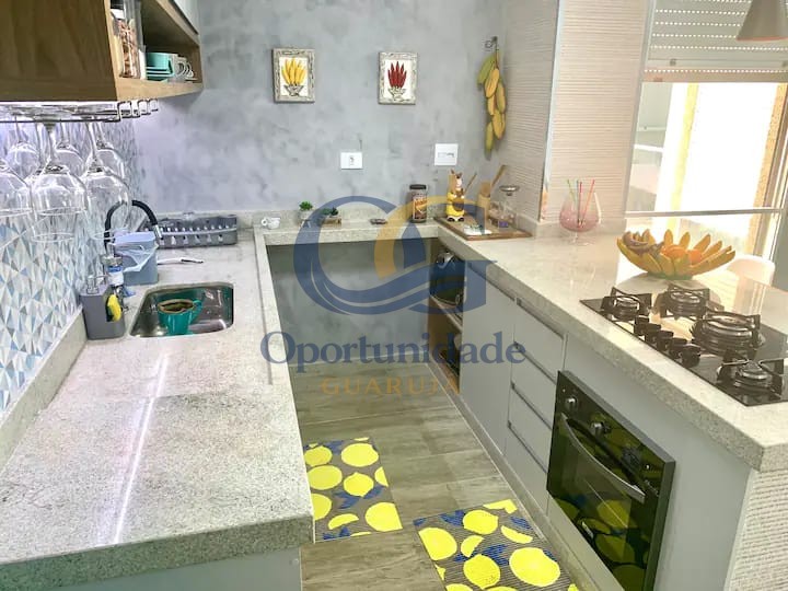 Apartamento Frente ao Mar nas Pitangueiras, Guarujá - SP
