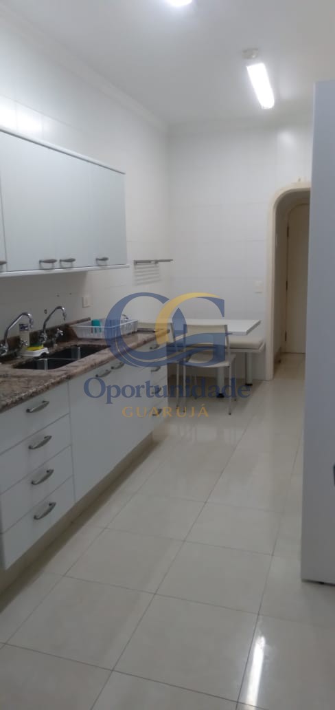 Apartamento Frente ao Mar nas Pitangueiras, Guarujá - SP
