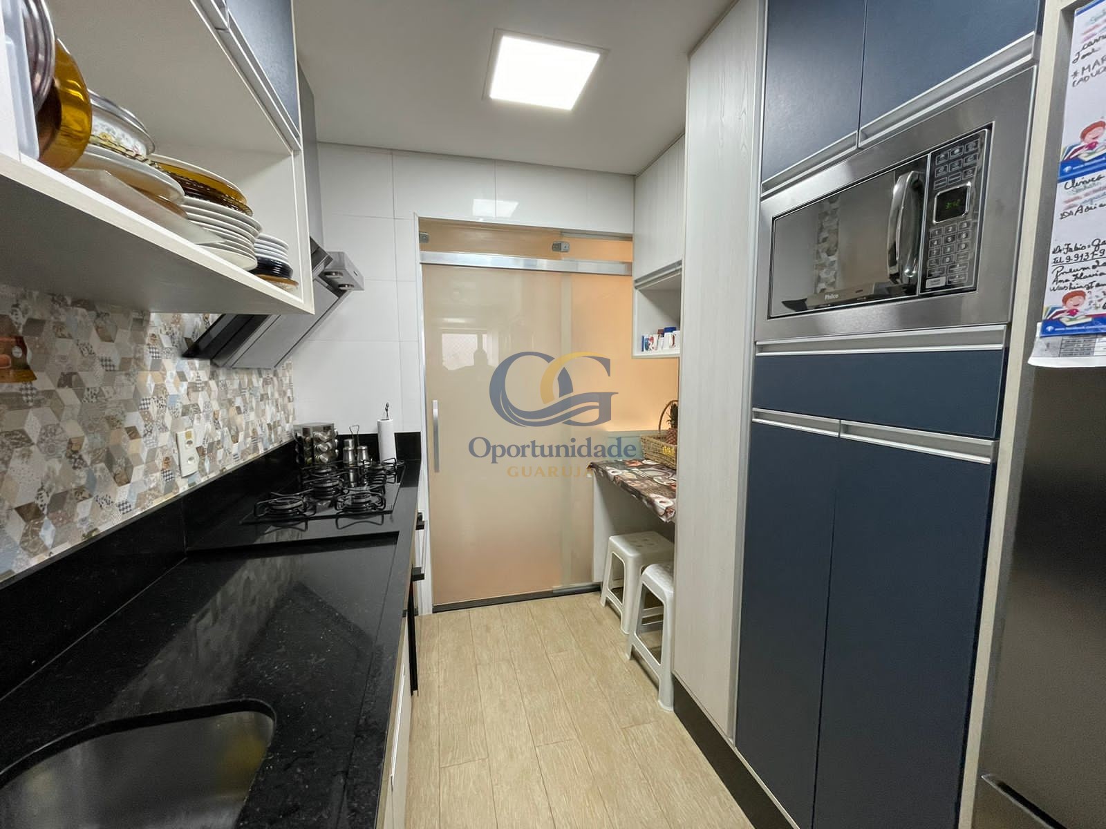 Apartamento na Praia das Astúrias, Guarujá - SP