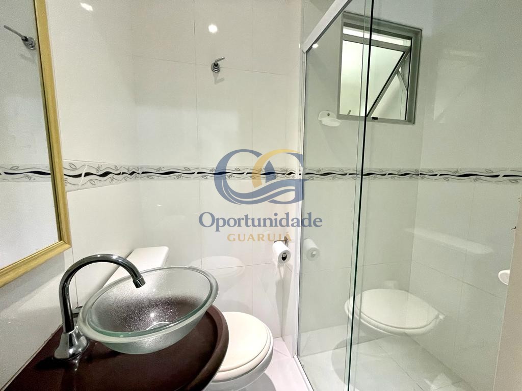 Apartamento na Praia das Pitangueiras, Guarujá - SP