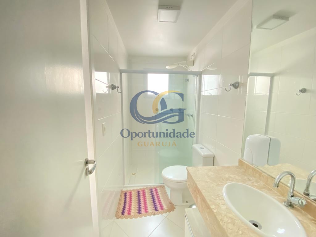 Apartamento na Praia das Pitangueiras, Guarujá - SP