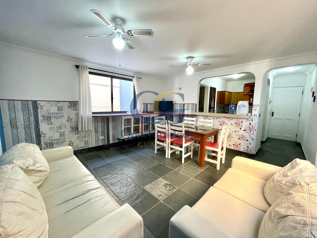 Apartamento na Praia da Enseada, Guarujá - SP