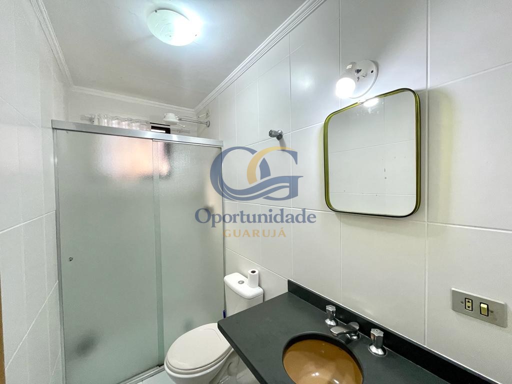 Apartamento na Praia da Enseada, Guarujá - SP