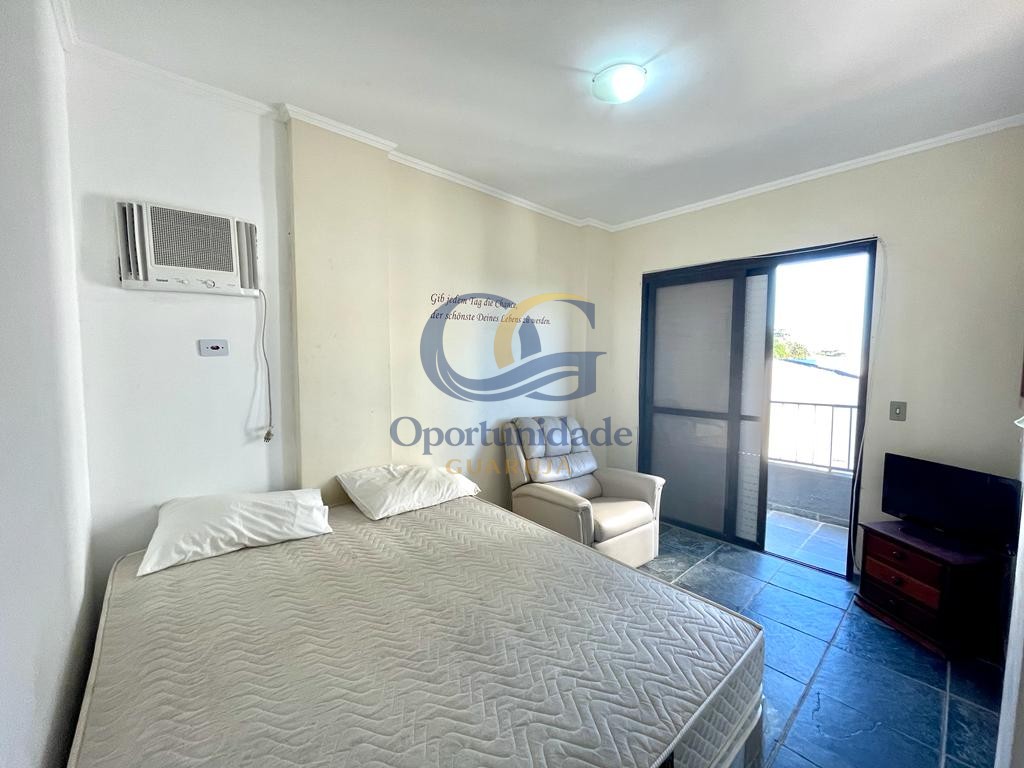 Apartamento na Praia da Enseada, Guarujá - SP
