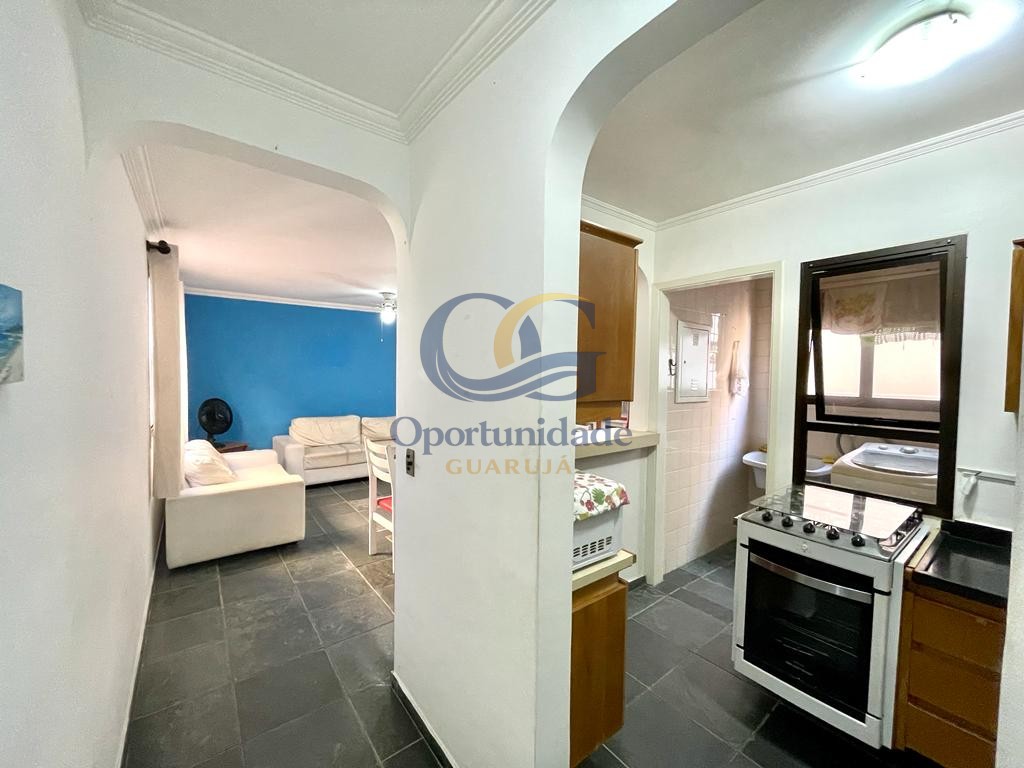 Apartamento na Praia da Enseada, Guarujá - SP
