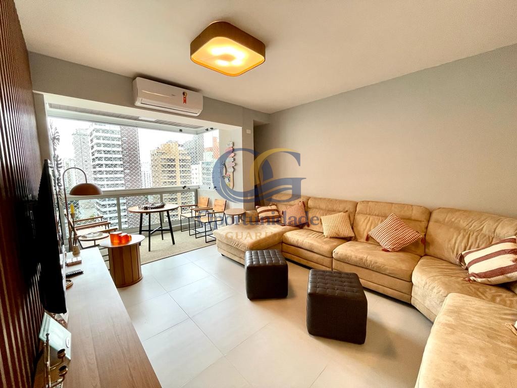Apartamento na Praia das Pitangueiras, Guarujá - SP