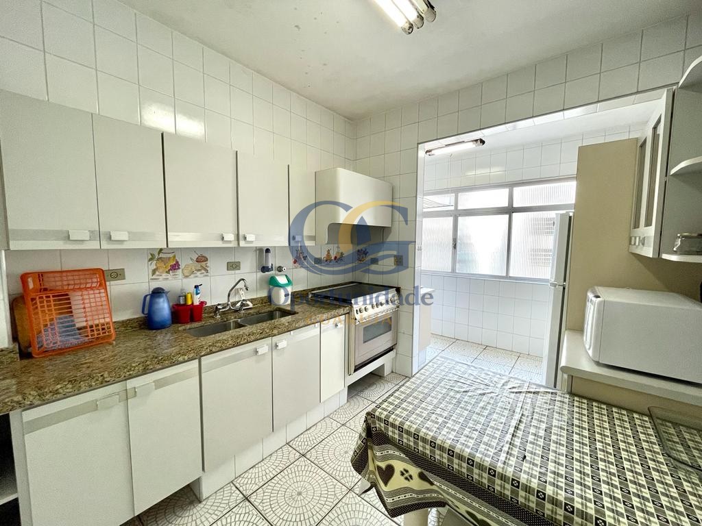 Apartamento na Praia das Pitangueiras, Guarujá - SP