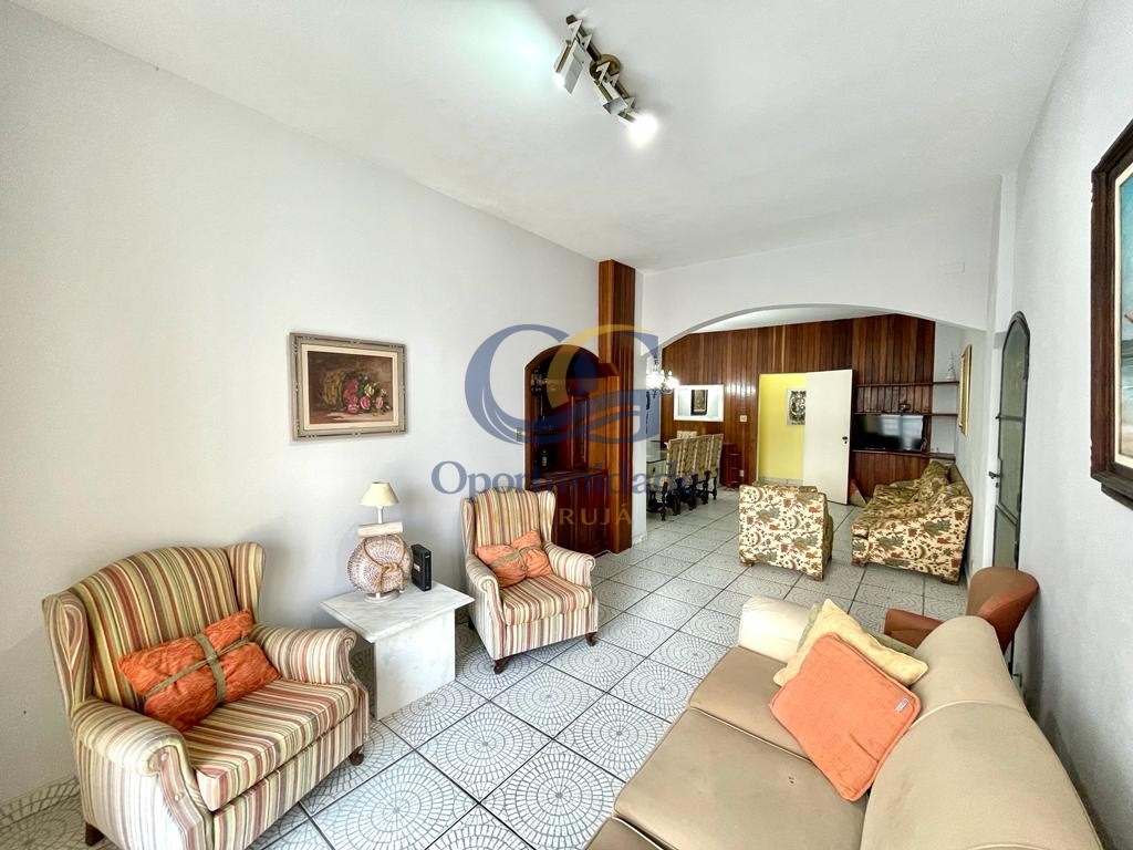 Apartamento na Praia das Pitangueiras, Guarujá - SP