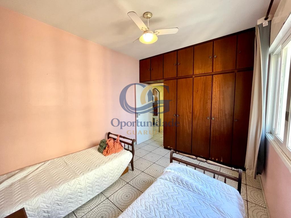 Apartamento na Praia das Pitangueiras, Guarujá - SP