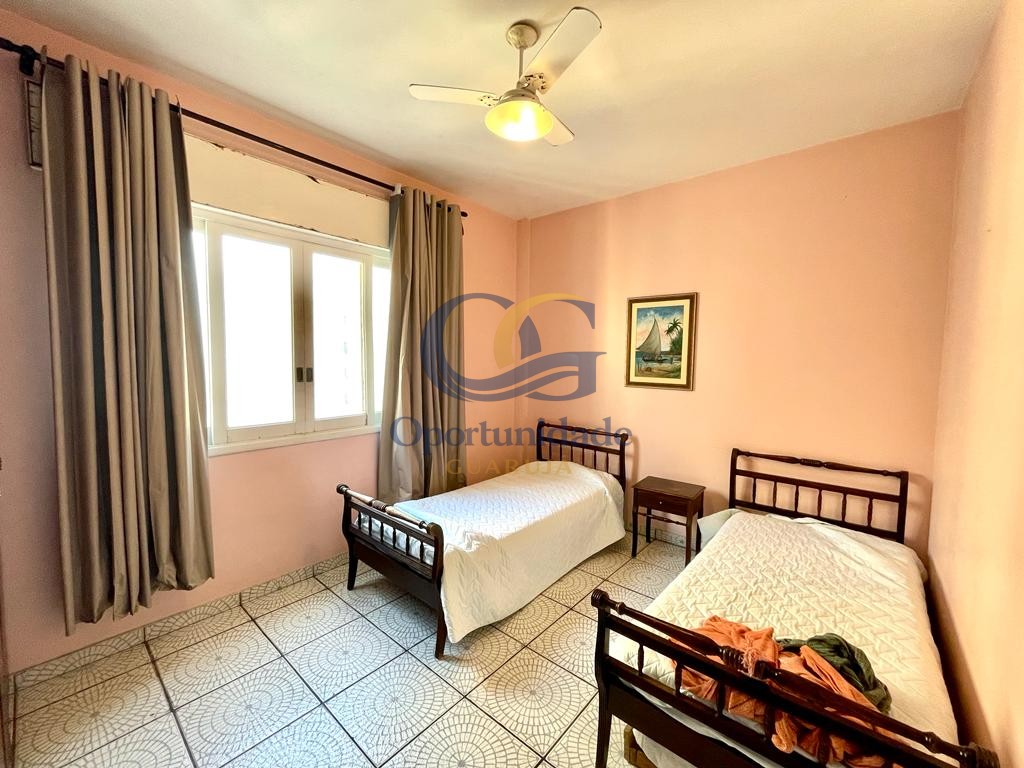 Apartamento na Praia das Pitangueiras, Guarujá - SP