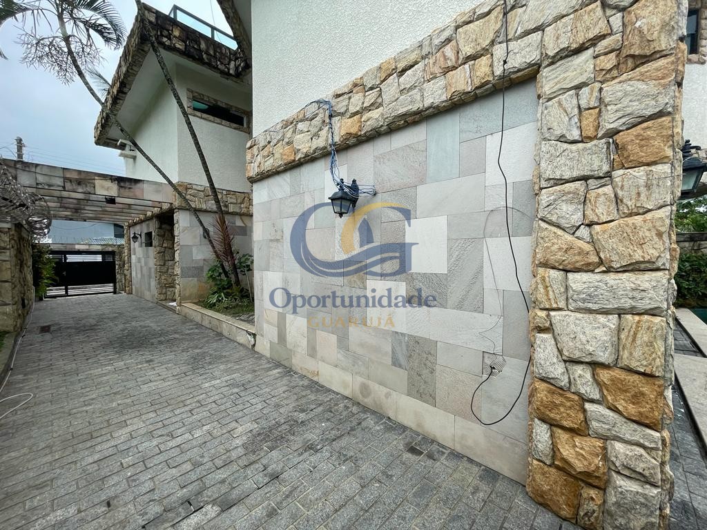 Casa em alvenaria GUARUJÁ - SP