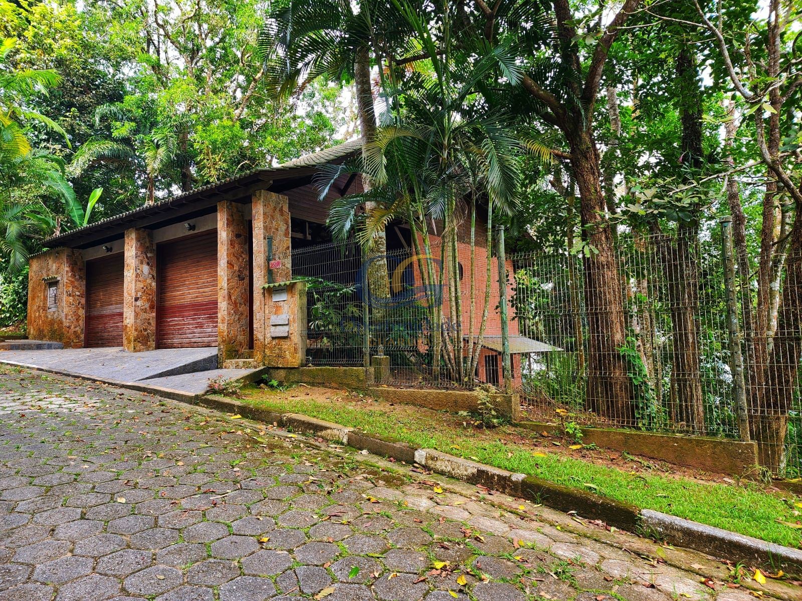 Casa em alvenaria GUARUJÁ - SP