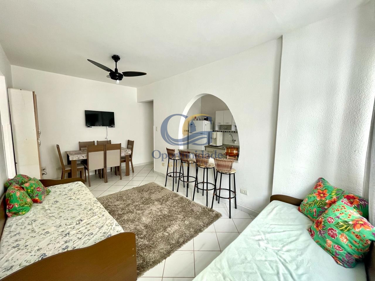 Apartamento na Praia das Pitangueiras, Guarujá - SP