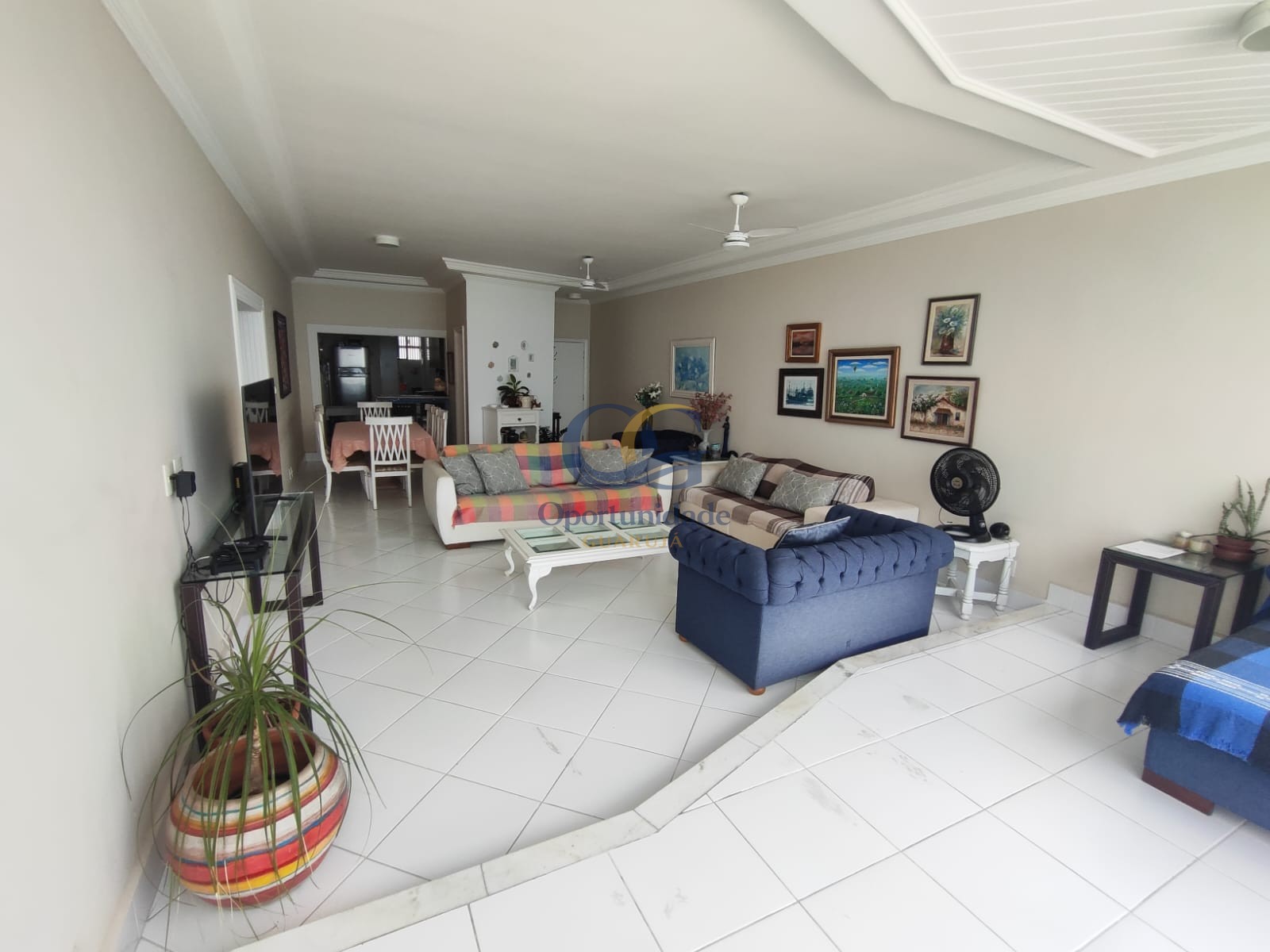 Apartamento Frente ao Mar nas Pitangueiras, Guarujá - SP