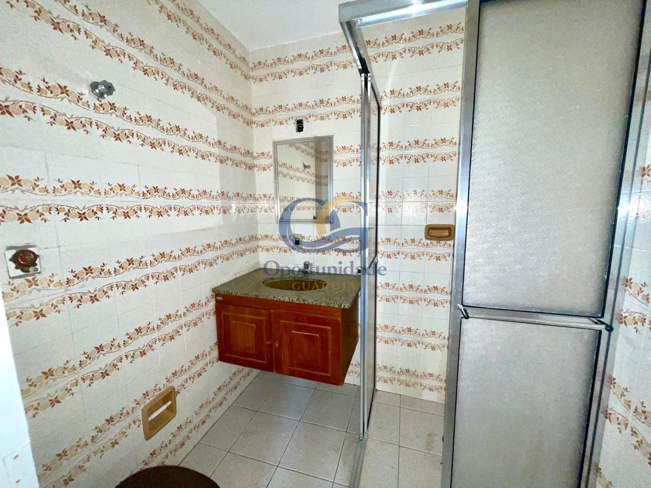 Apartamento na Praia da Enseada, Guarujá - SP