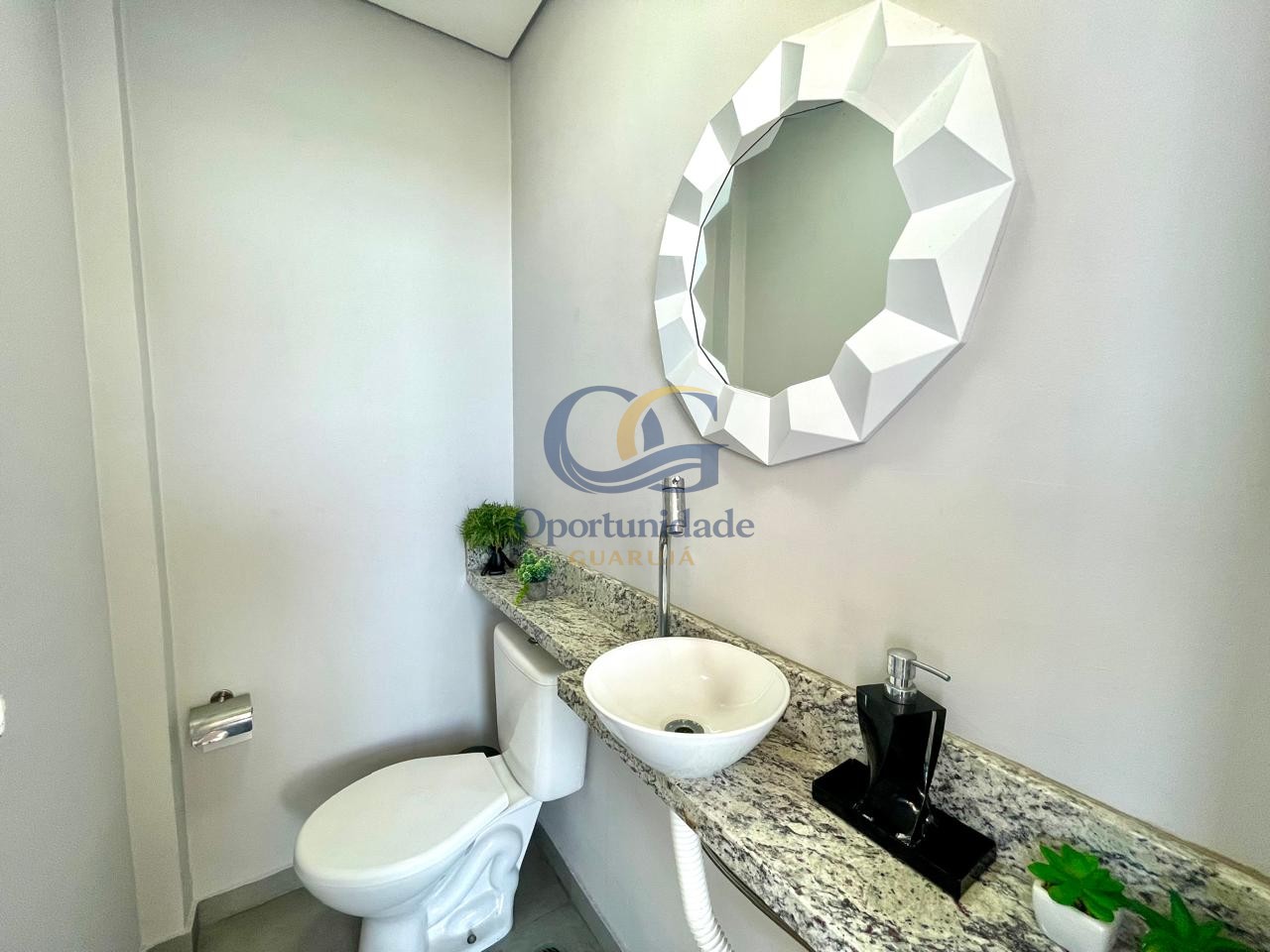 Apartamento GUARUJÁ - SP
