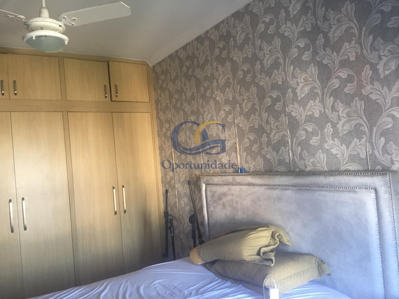 Apartamento na Praia da Enseada, Guarujá - SP