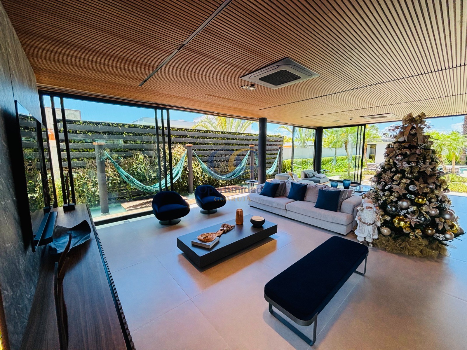 Casa em alvenaria GUARUJÁ - SP