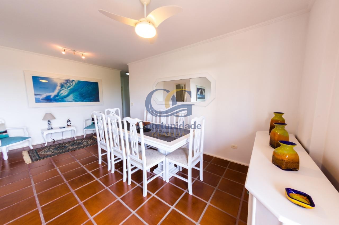 Apartamento na Praia da Enseada, Guarujá - SP
