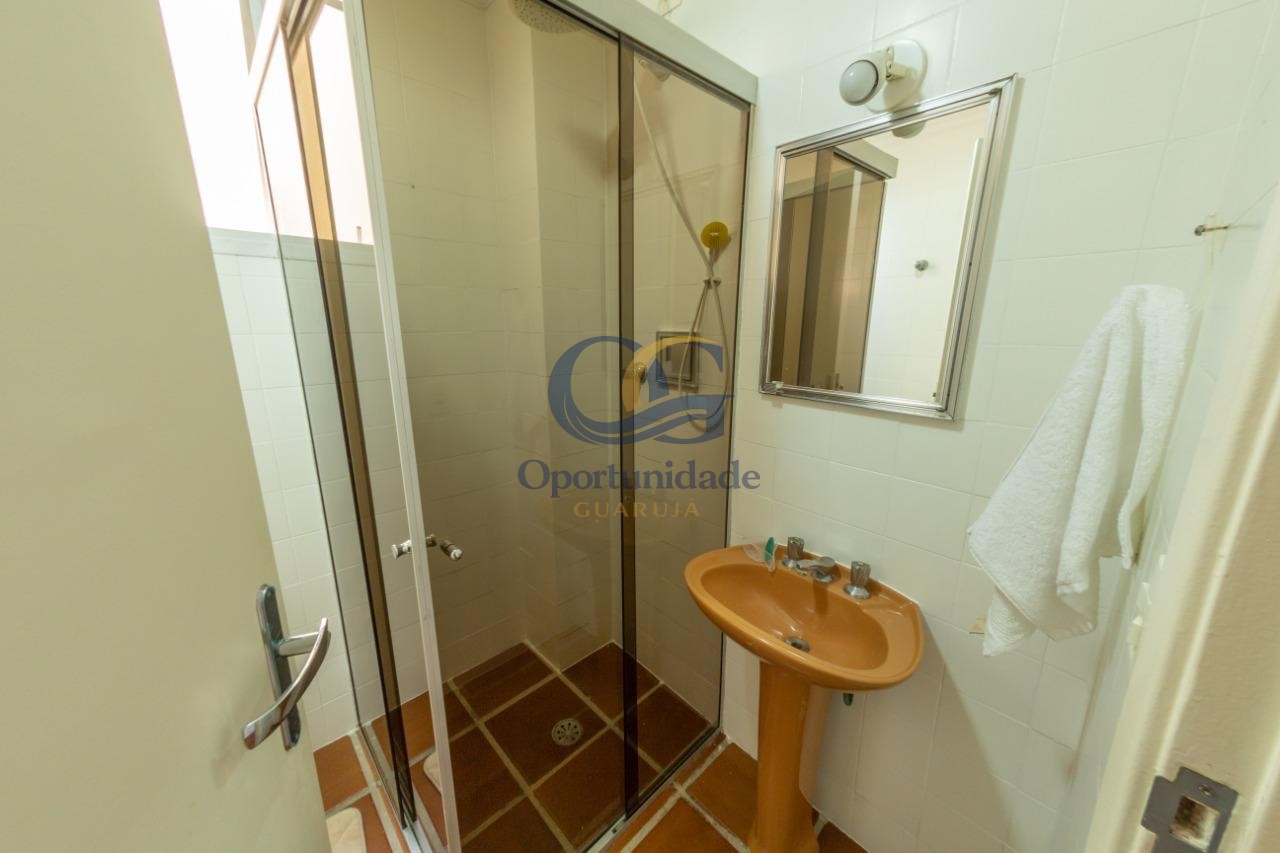 Apartamento na Praia da Enseada, Guarujá - SP