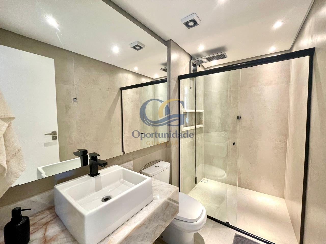 Apartamento GUARUJÁ - SP