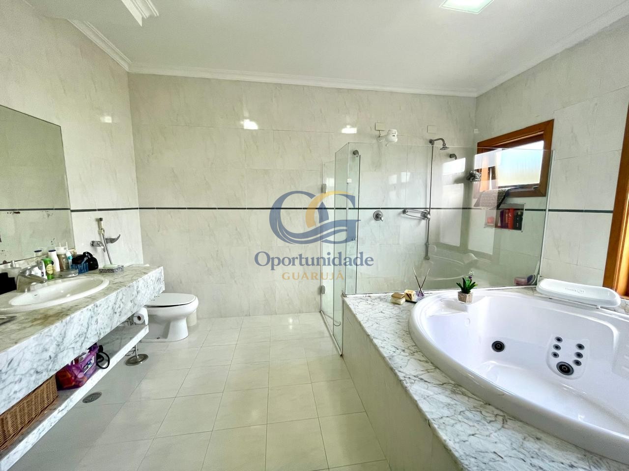 Casa em alvenaria GUARUJÁ - SP