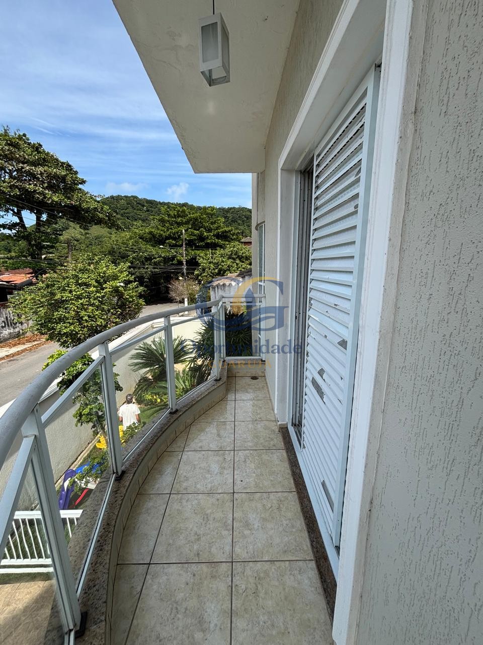 Casa à Venda Praia do Tombo - GUARUJÁ - SP