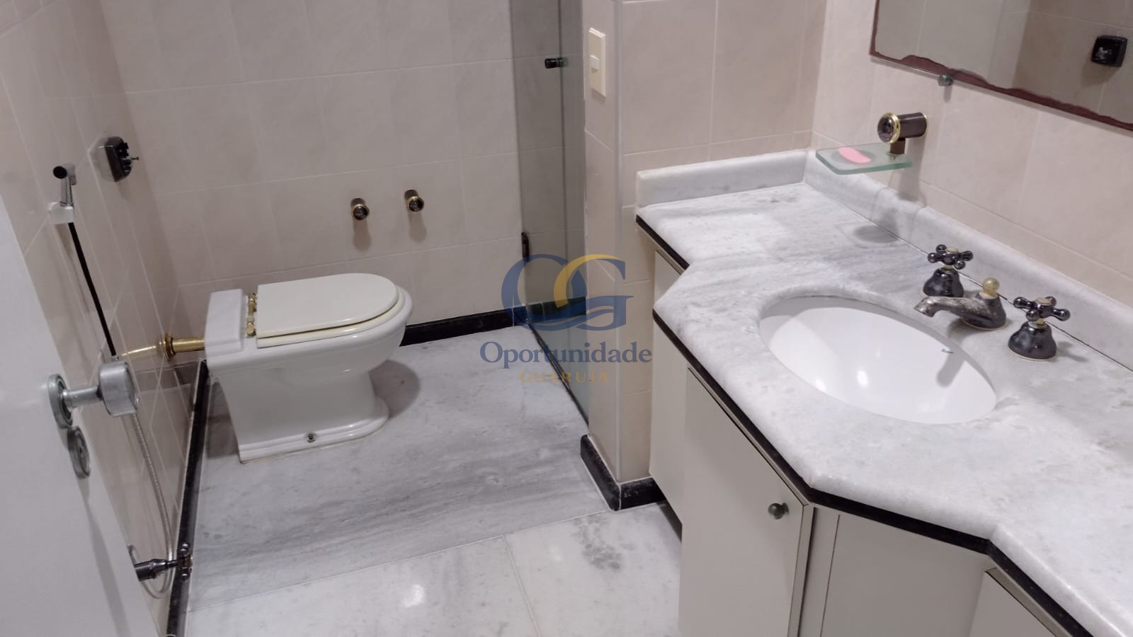 Apartamento GUARUJÁ - SP