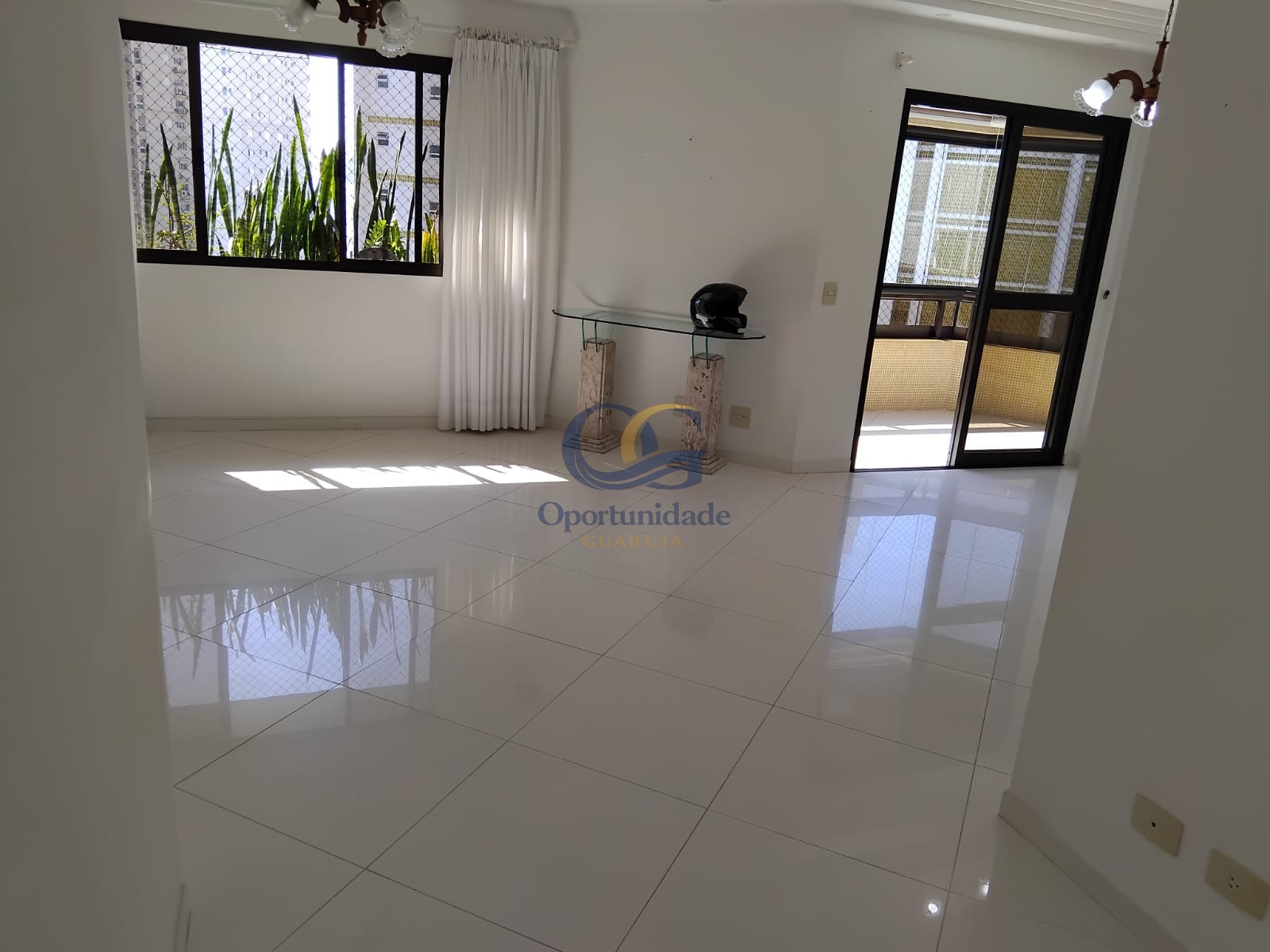 Apartamento GUARUJÁ - SP