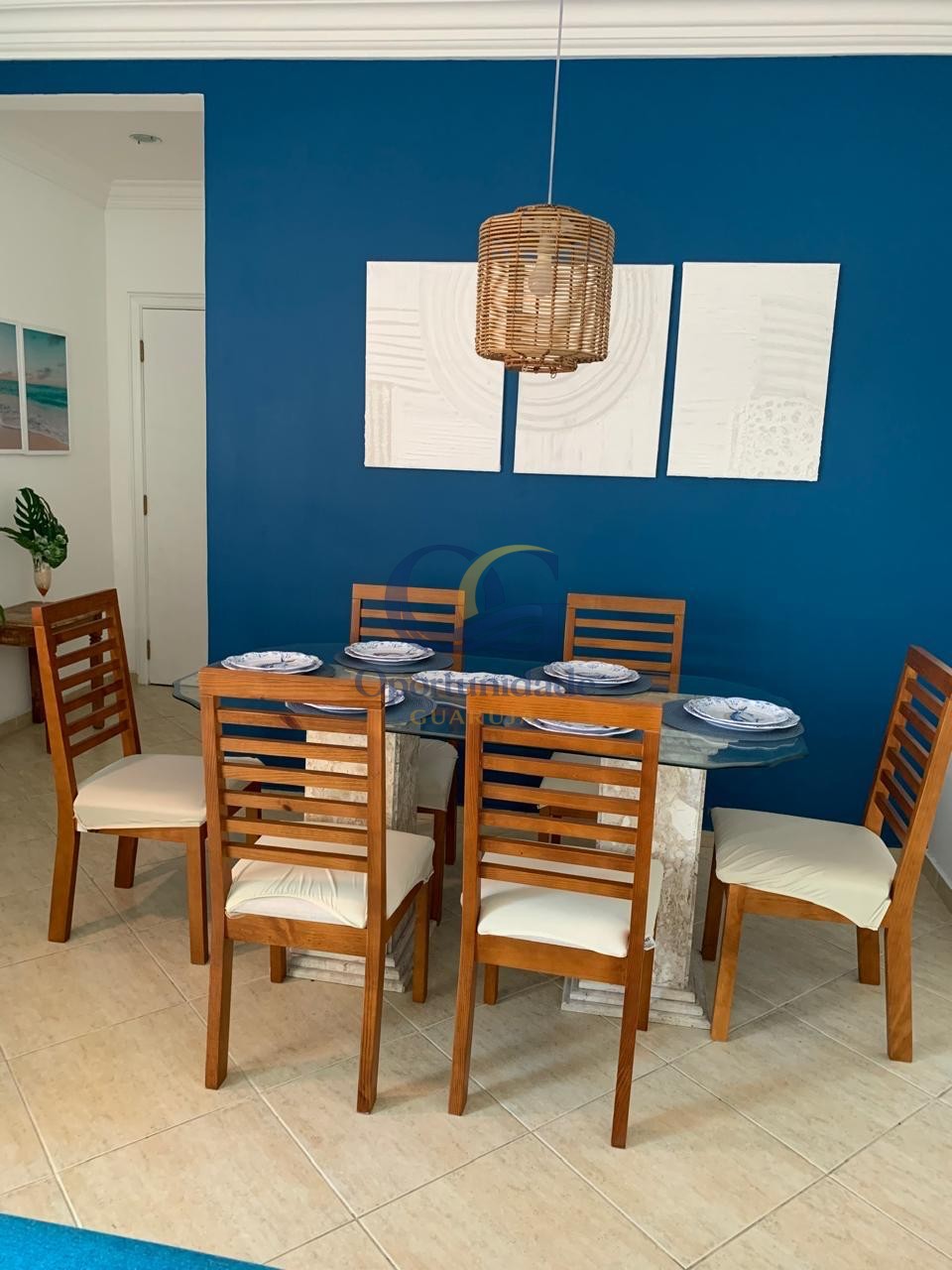 Apartamento Frente ao Mar nas Pitangueiras, Guarujá - SP