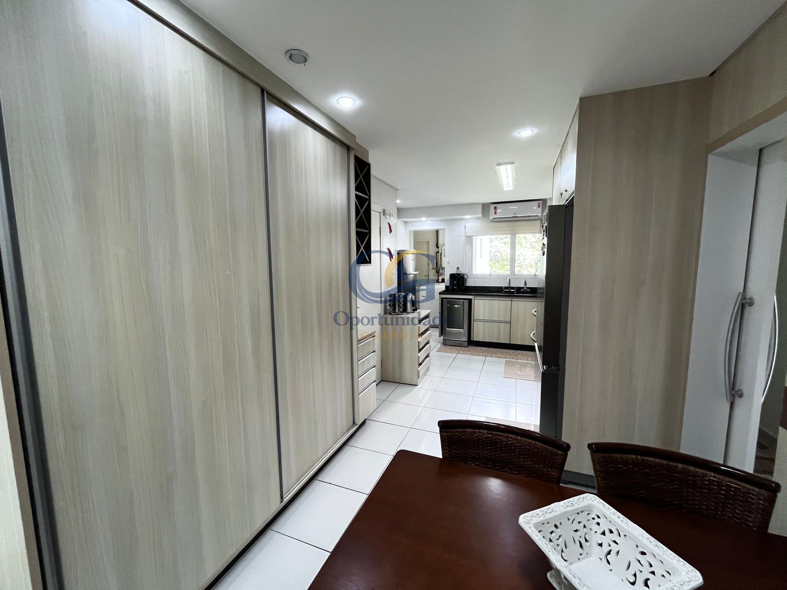 Apartamento Frente ao Mar, Praia da Enseada - GUARUJÁ - SP