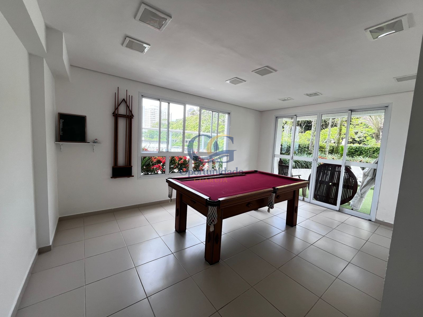 Apartamento Frente ao Mar, Praia da Enseada - GUARUJÁ - SP