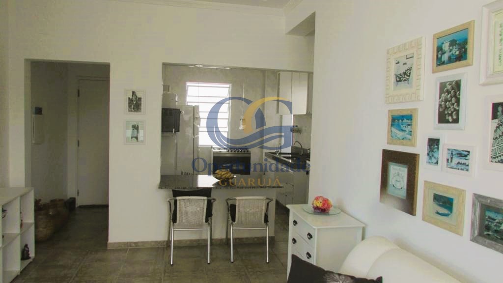 Apartamento na Praia das Pitangueiras, Guarujá - SP