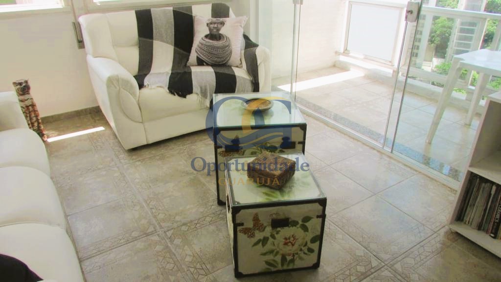 Apartamento na Praia das Pitangueiras, Guarujá - SP