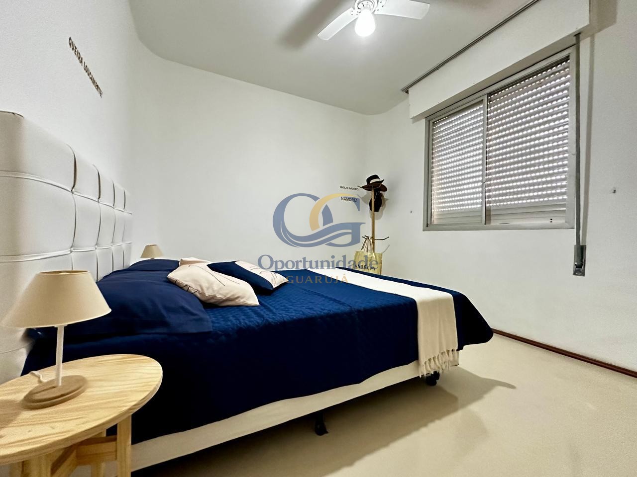 Apartamento na Praia das Pitangueiras, Guarujá - SP