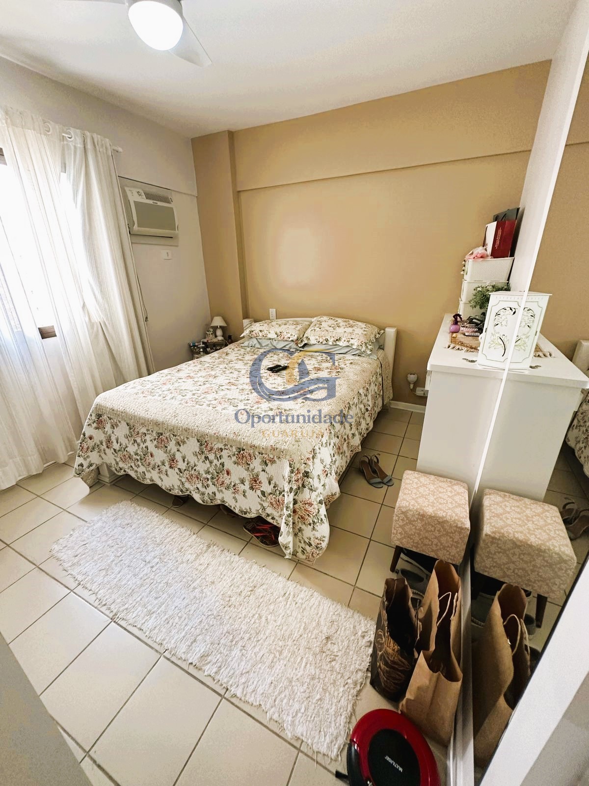 Apartamento na Praia das Astúrias, Guarujá - SP