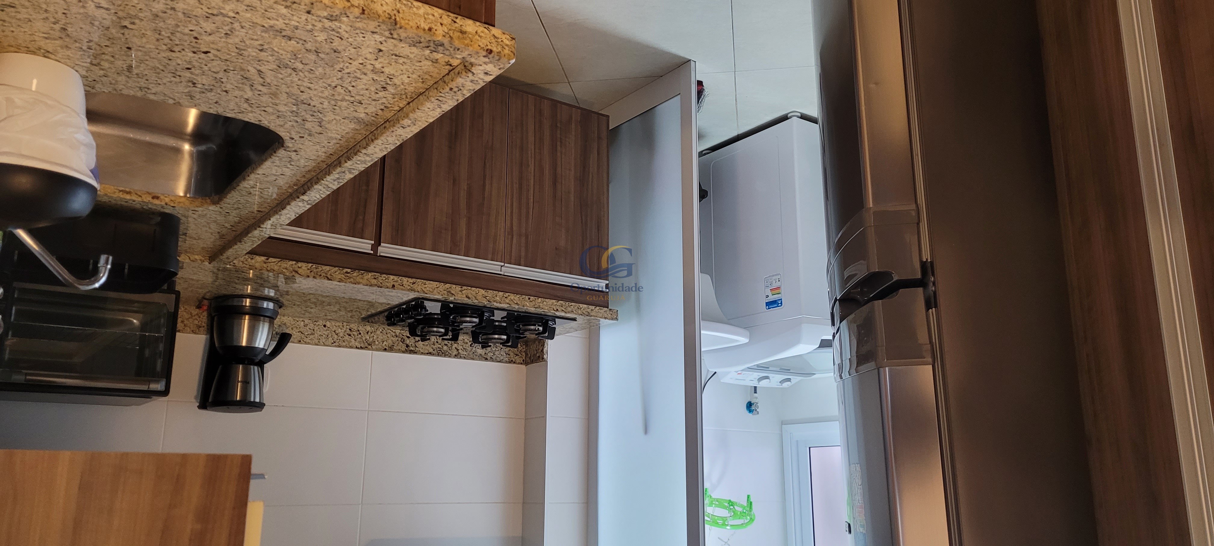 Apartamento na Praia da Enseada, Guarujá - SP