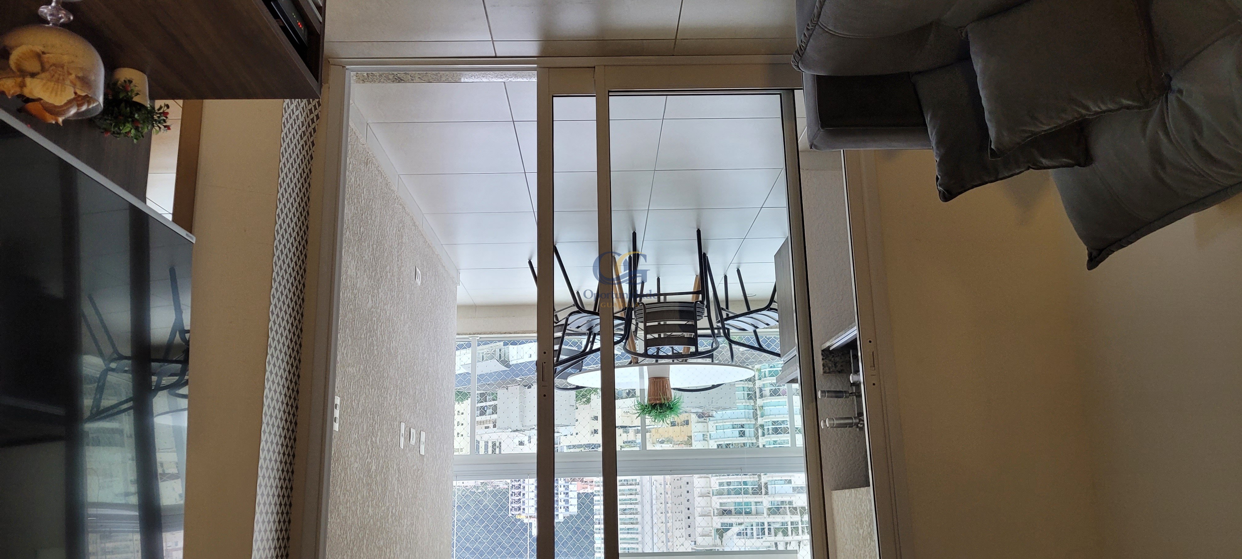 Apartamento na Praia da Enseada, Guarujá - SP