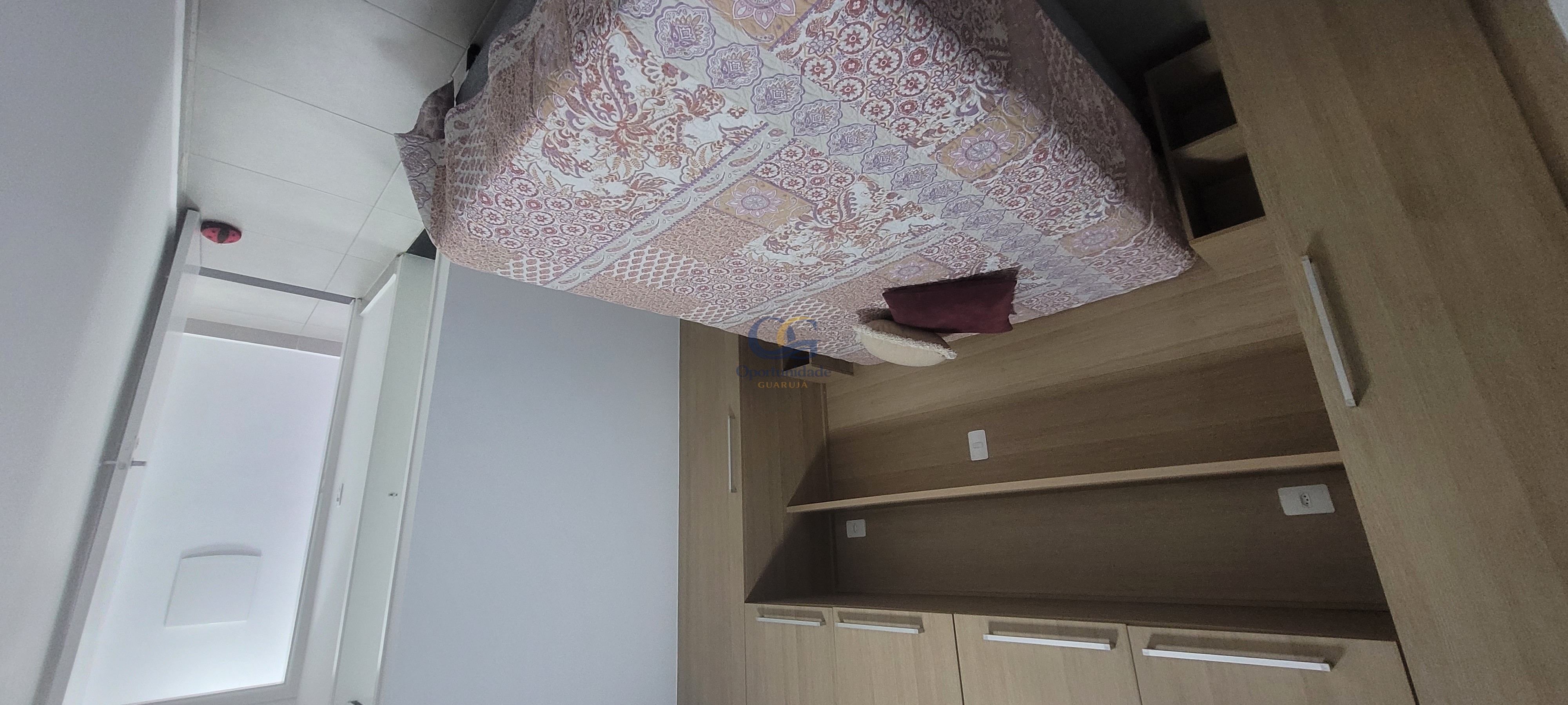 Apartamento à Venda na Praia da Enseada!