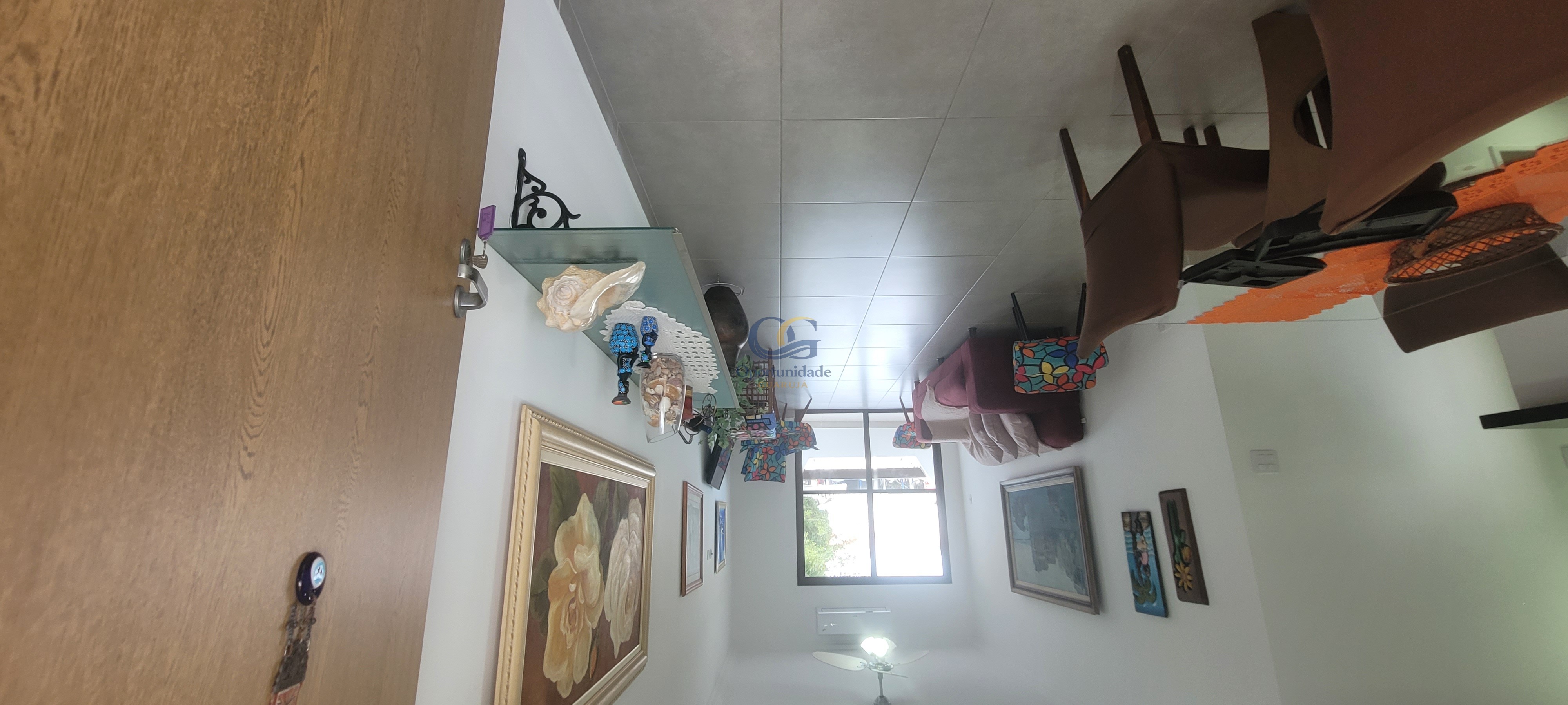 Apartamento à Venda na Praia da Enseada!