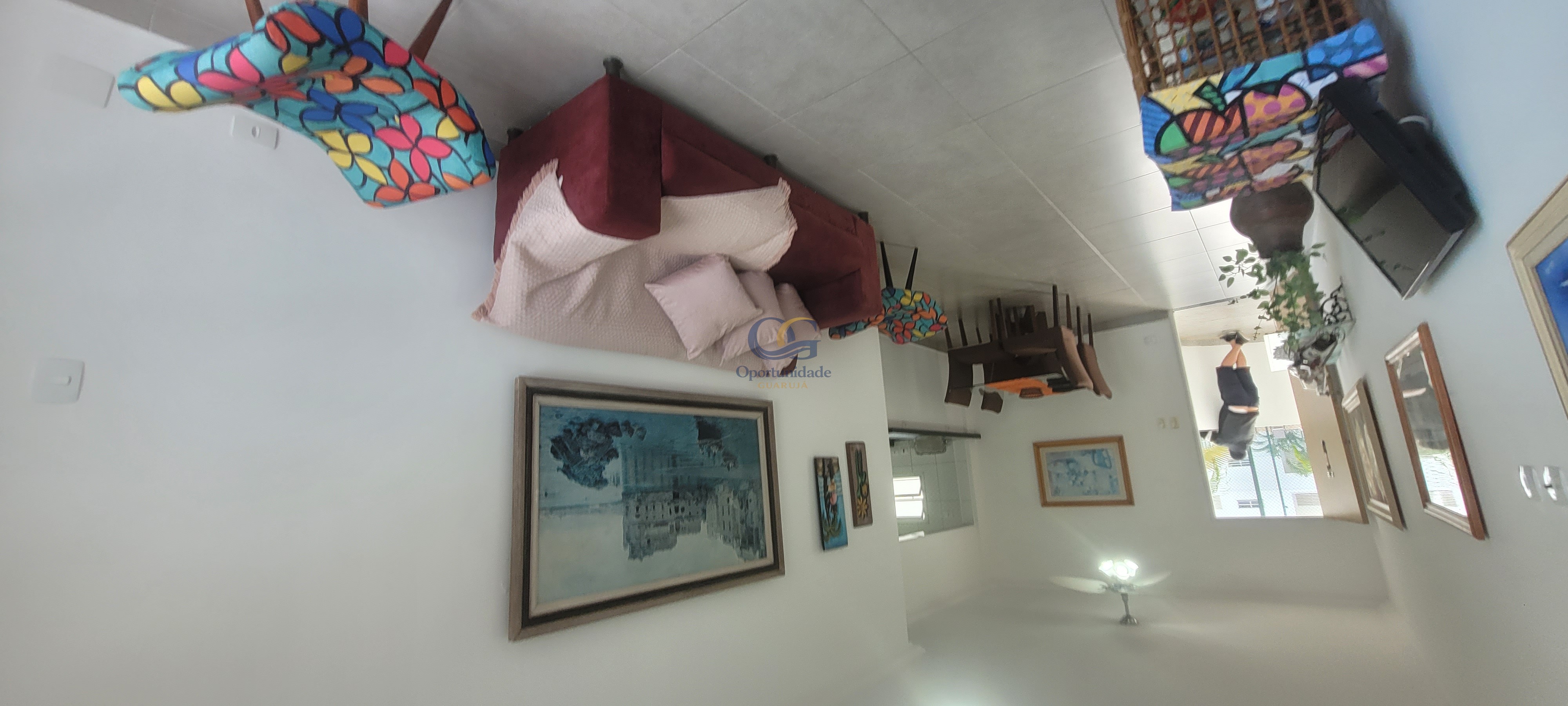 Apartamento à Venda na Praia da Enseada!