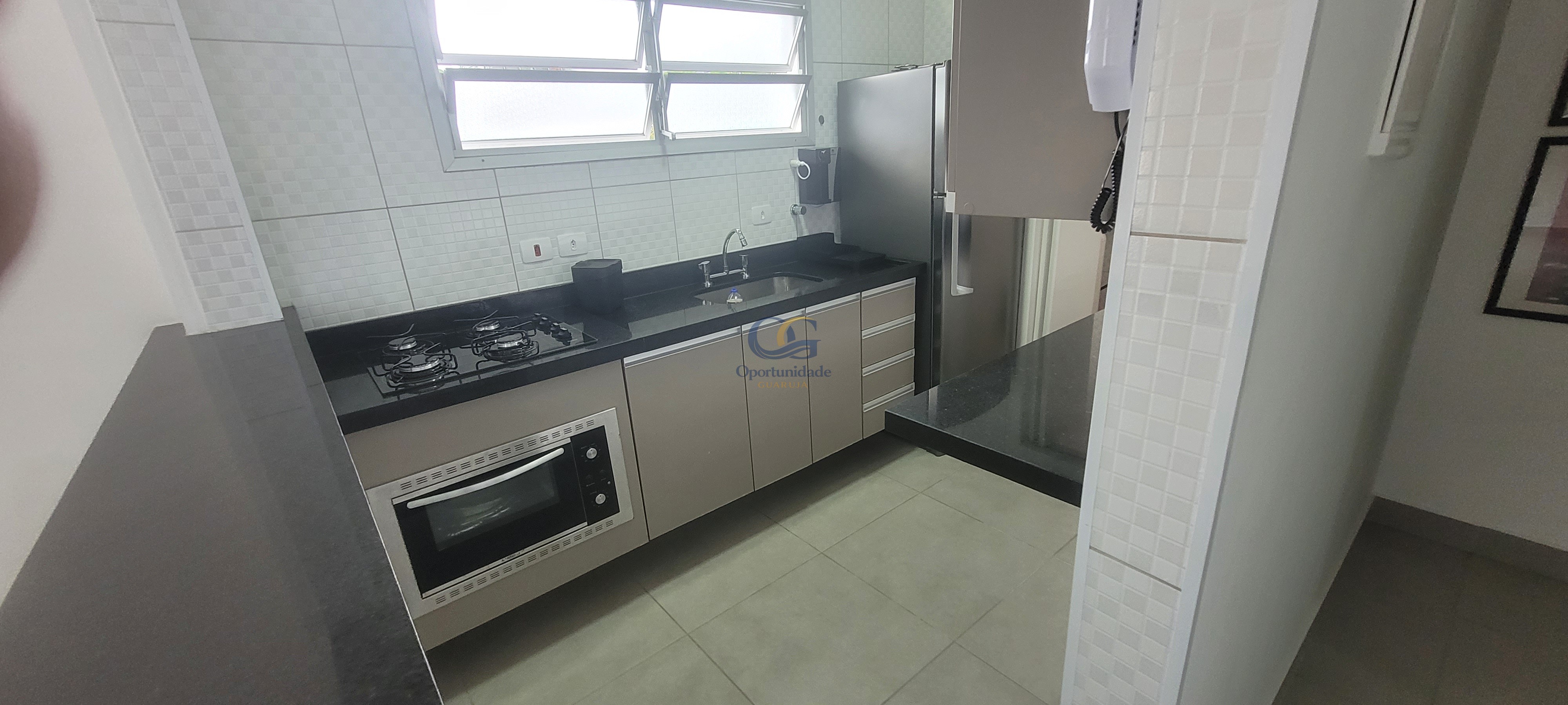 Apartamento à Venda na Praia da Enseada!