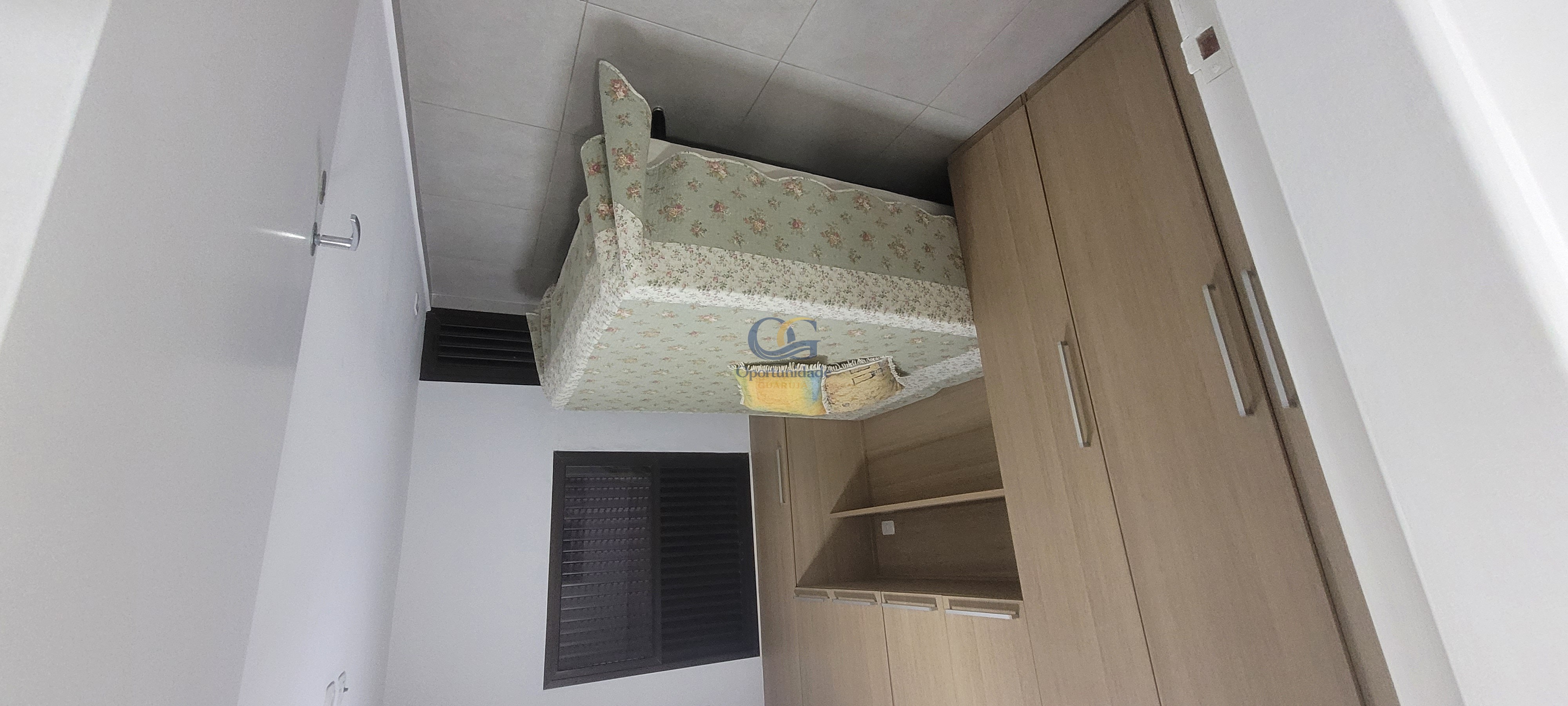 Apartamento à Venda na Praia da Enseada!