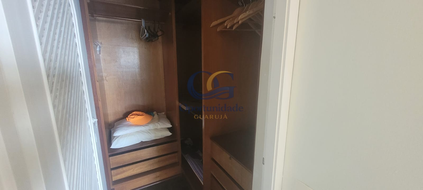 Apartamento Frente ao Mar nas Pitangueiras, Guarujá - SP