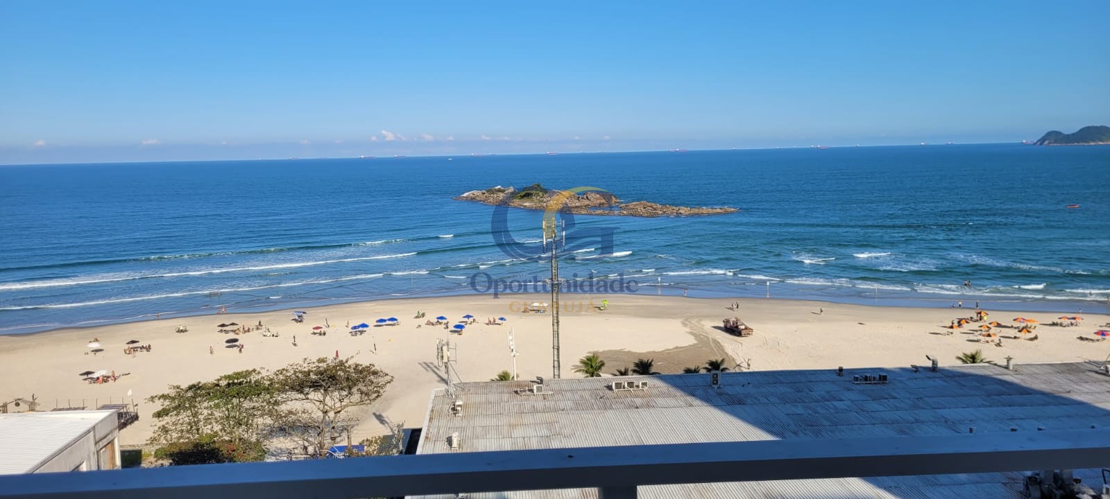 Apartamento Frente ao Mar nas Pitangueiras, Guarujá - SP