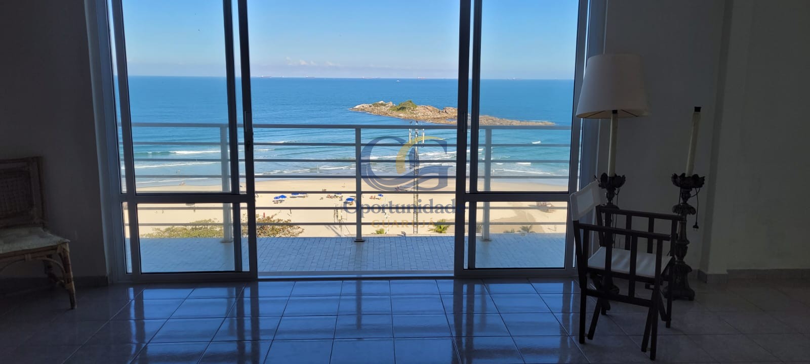 Apartamento Frente ao Mar nas Pitangueiras, Guarujá - SP