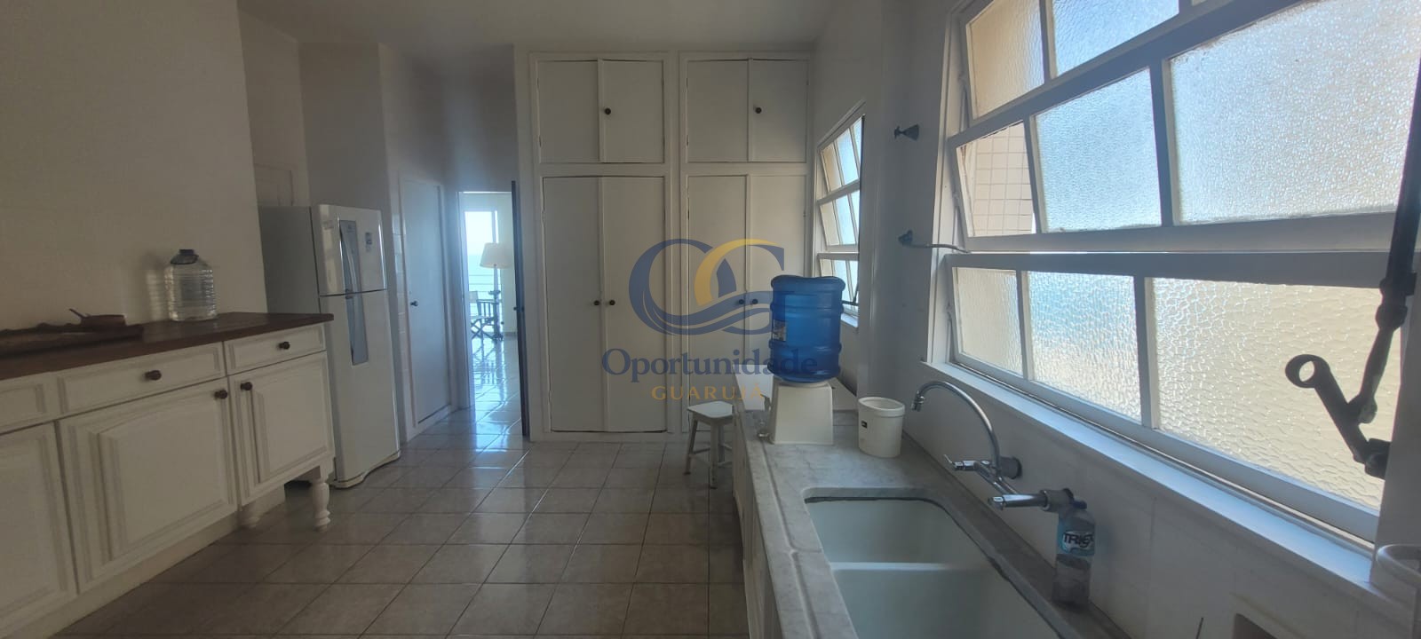 Apartamento Frente ao Mar nas Pitangueiras, Guarujá - SP