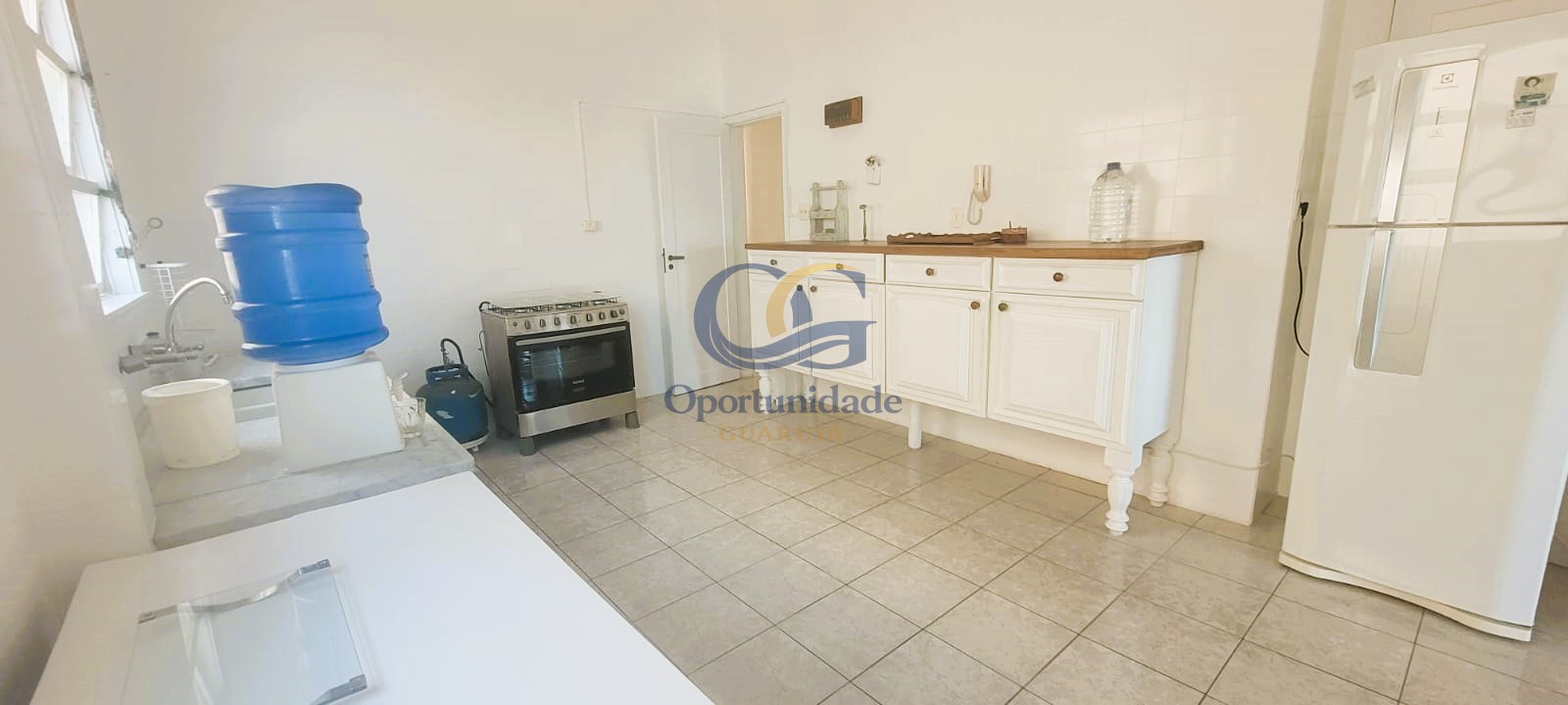 Apartamento Frente ao Mar nas Pitangueiras, Guarujá - SP