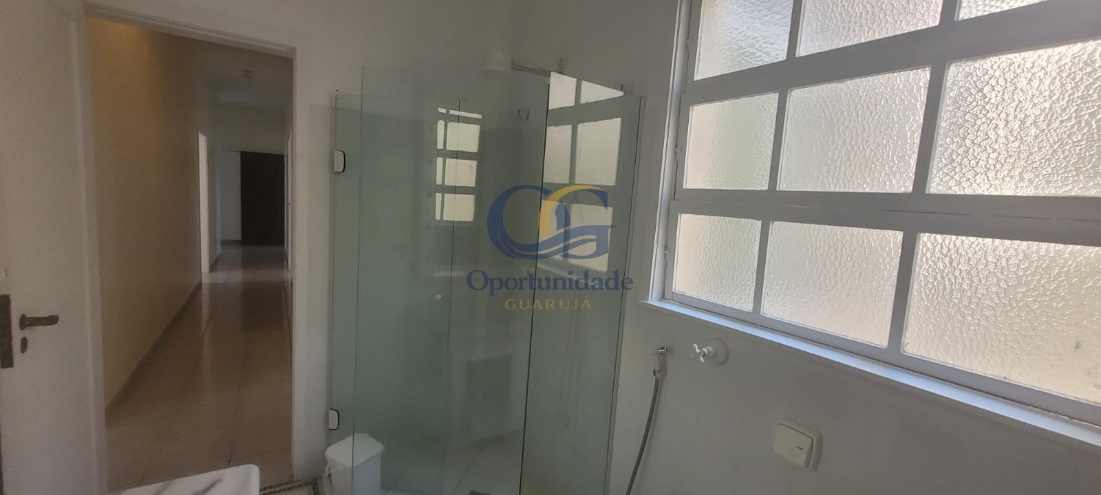 Apartamento Frente ao Mar nas Pitangueiras, Guarujá - SP