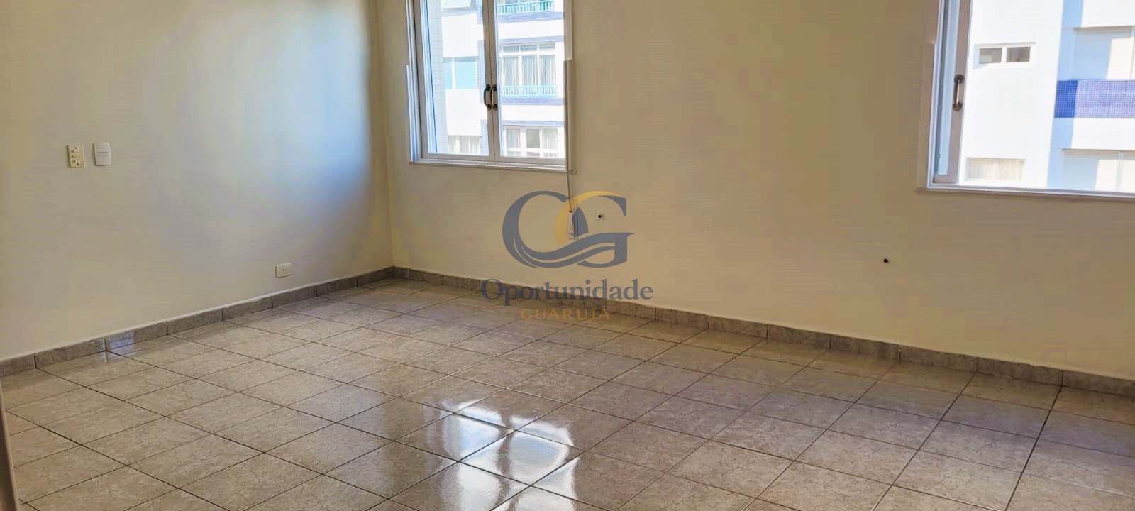 Apartamento Frente ao Mar nas Pitangueiras, Guarujá - SP